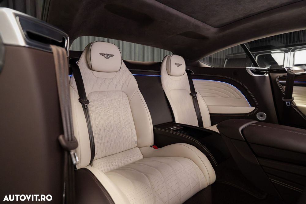 Bentley Continental V8 Azure - 32