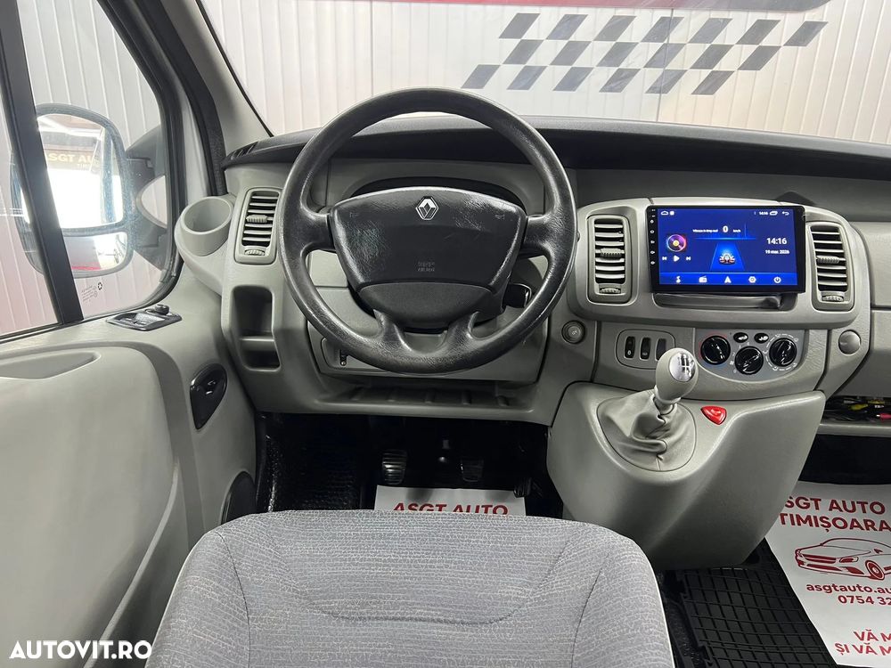 Renault Trafic - 10