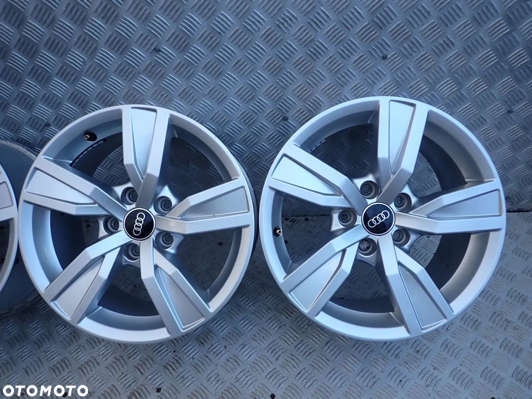 FELGI ALUMINIOWE AUDI 7,0X16 ET35 A4 B9 A6 C7 8W0601025A - 14