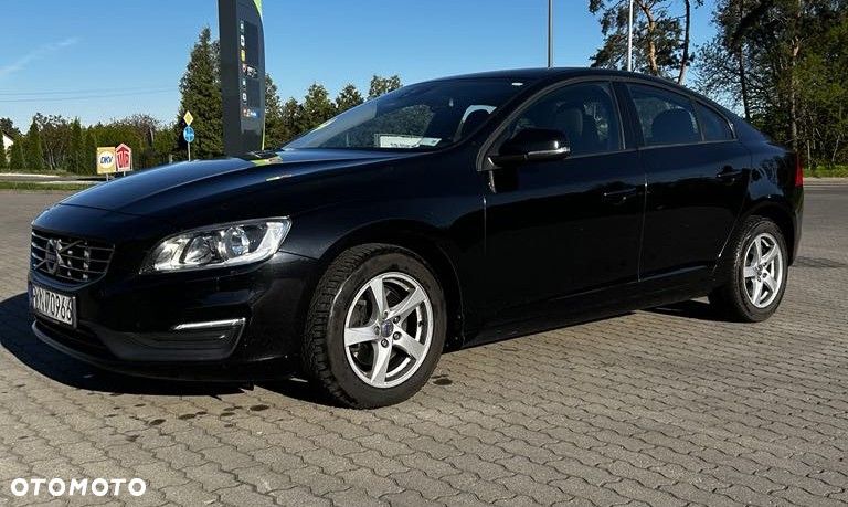 Volvo S60 D3 Edition - 4