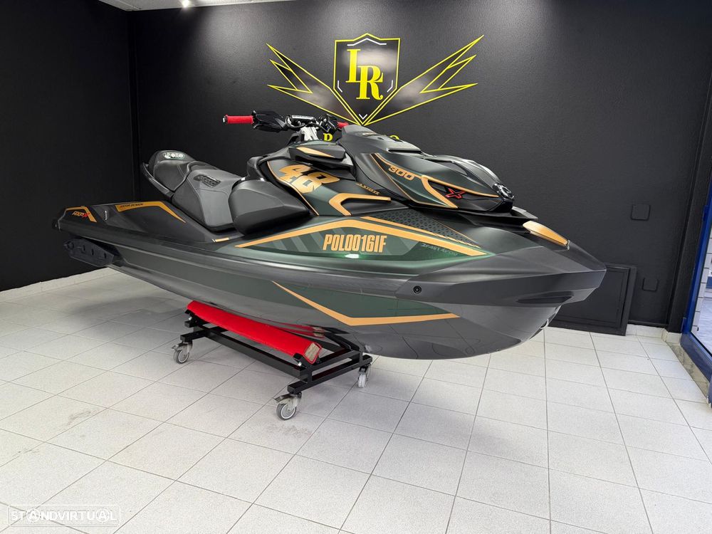 Sea-Doo RXP- X 300 - 14