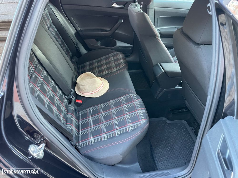 VW Polo 2.0 TSI GTI DSG - 26