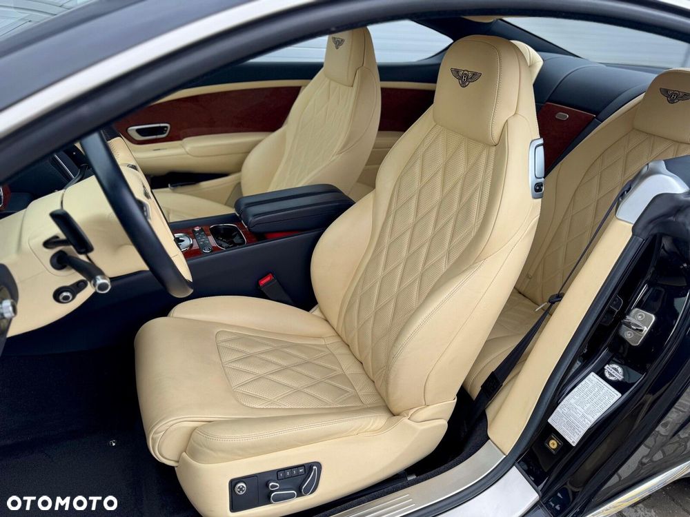 Bentley Continental GT - 11