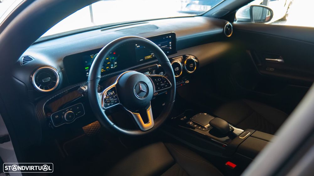 Mercedes-Benz CLA 250 - 11