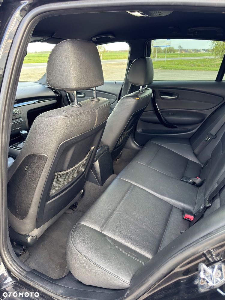 BMW Seria 1 118d DPF - 13