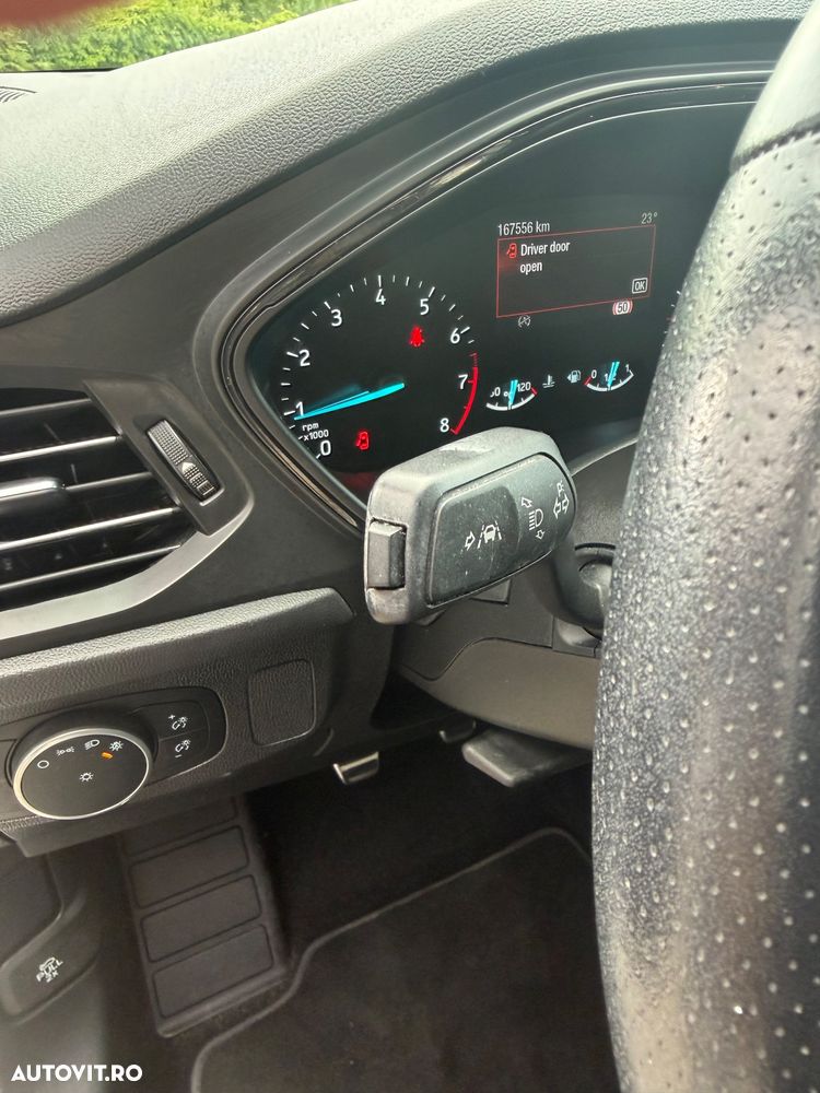 Ford Focus 1.0 EcoBoost Start-Stopp-System ST-LINE STYLE - 31