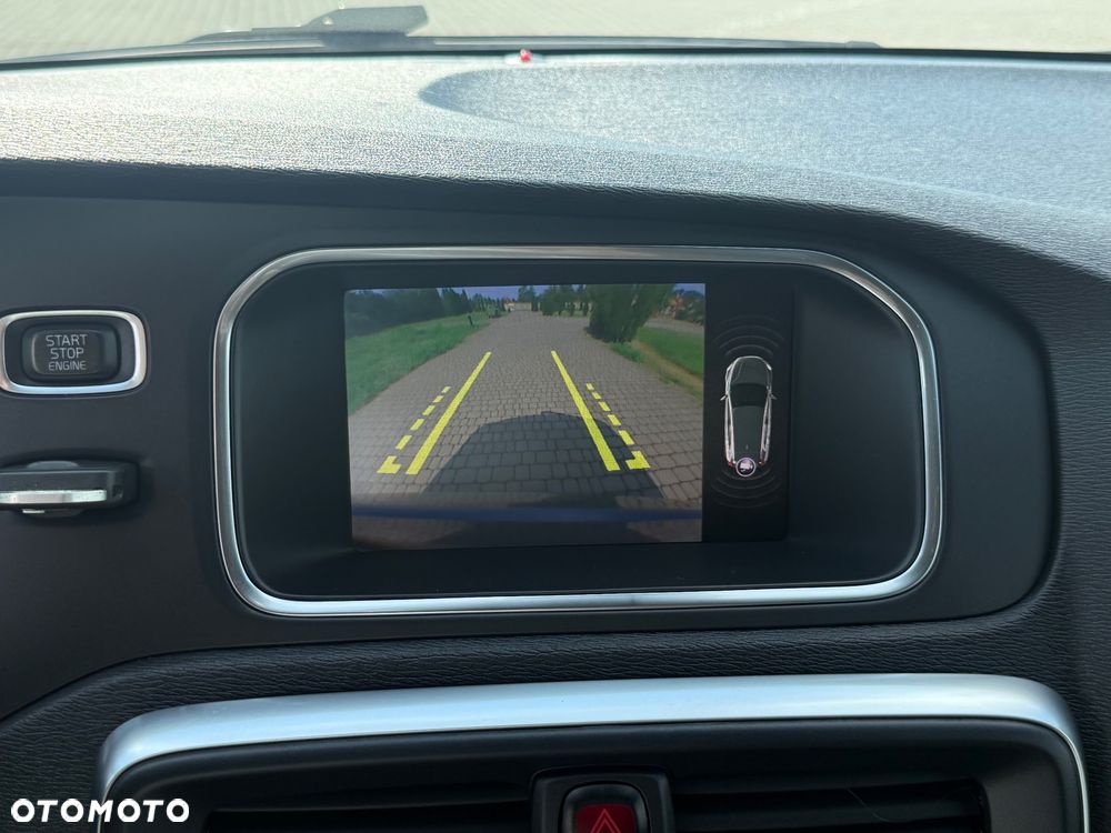 Volvo V40 T2 Drive-E R-Design Momentum - 15