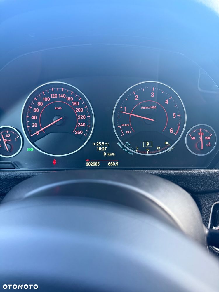 BMW Seria 3 320d - 10