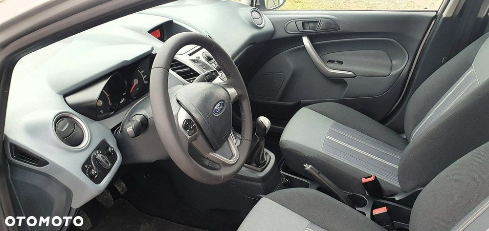 Ford Fiesta - 5