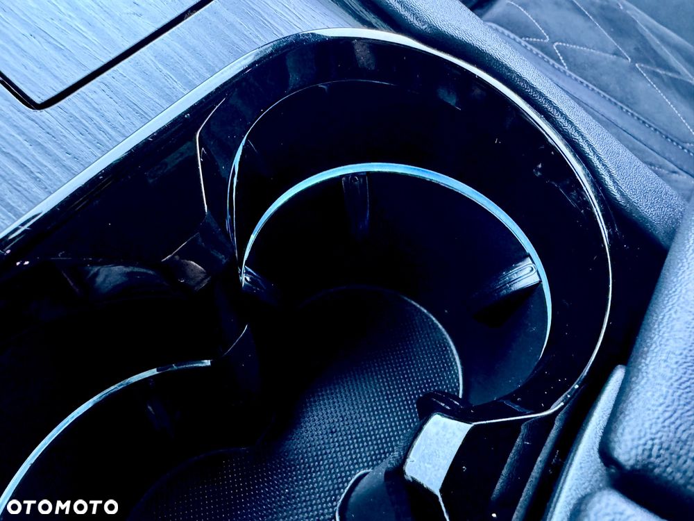 Peugeot 508 BlueHDi 130 EAT8 GT - 33