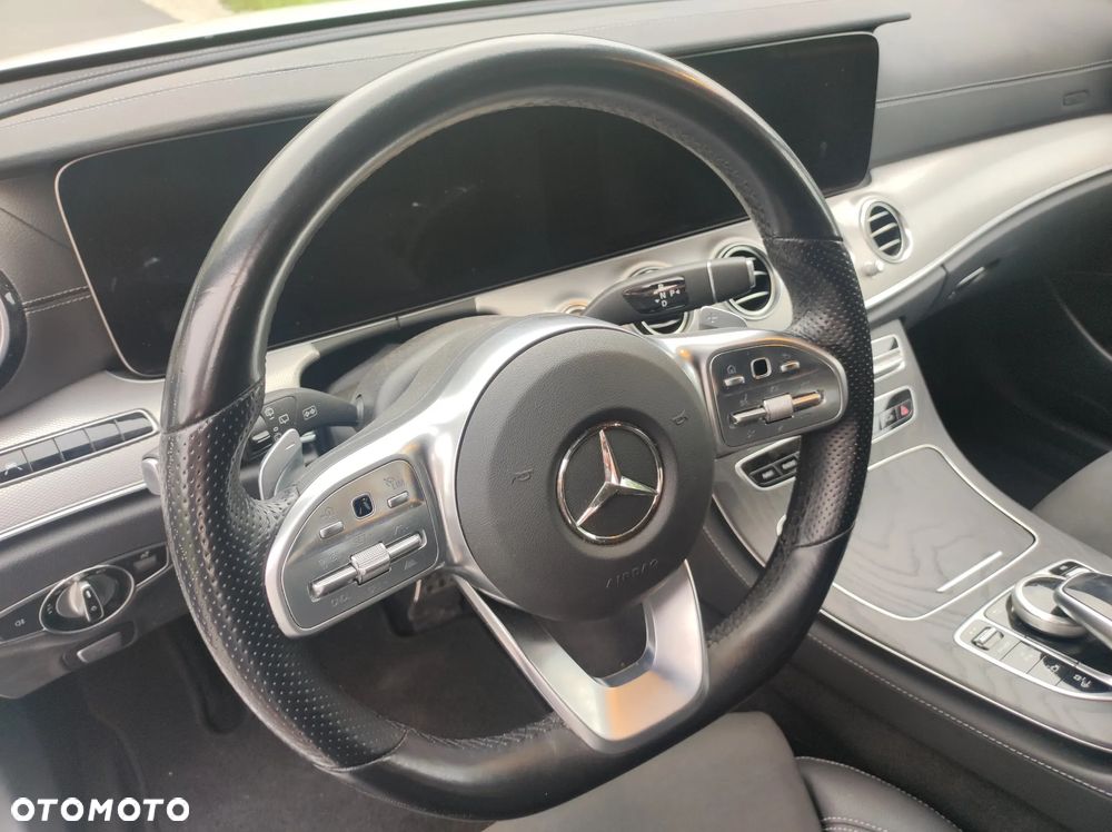 Mercedes-Benz Klasa E 300 de 9G-TRONIC Night Edition - 27