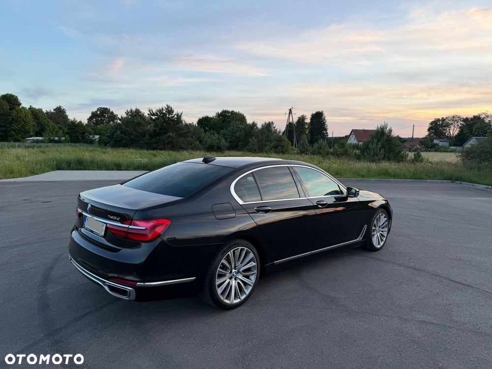 BMW Seria 7 740d xDrive - 37