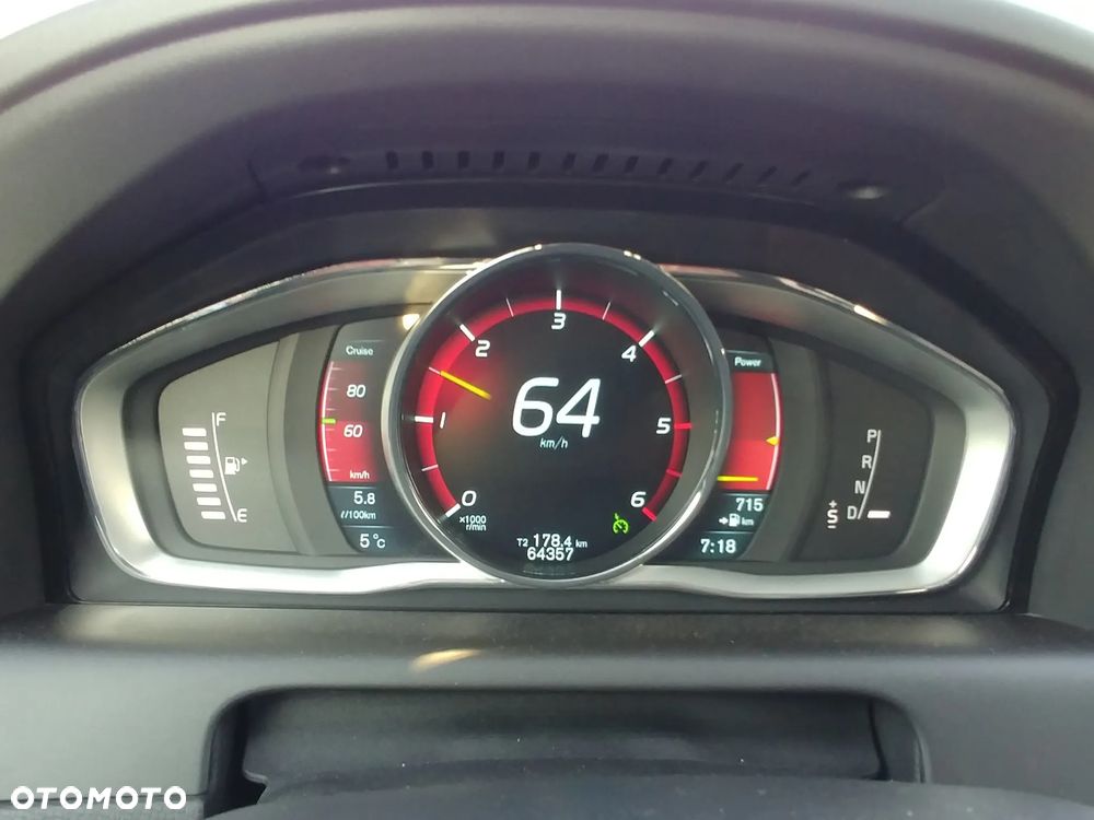 Volvo XC 60 D5 AWD Summum - 1