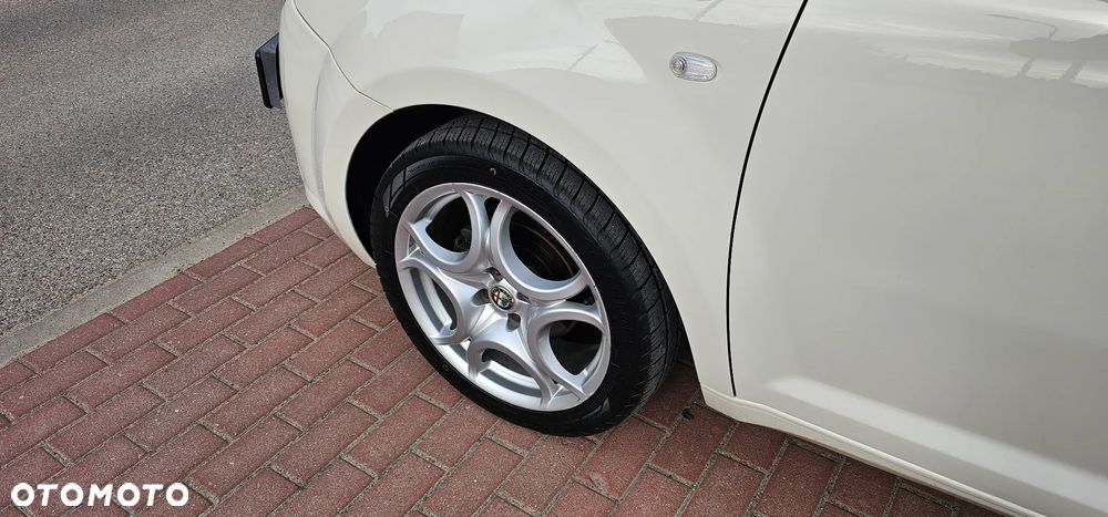 Alfa Romeo Mito 1.4 16V MultiAir Turismo - 9