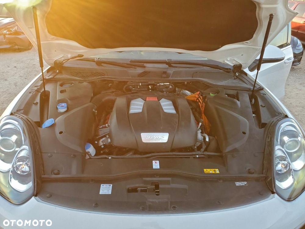 Porsche Cayenne - 11