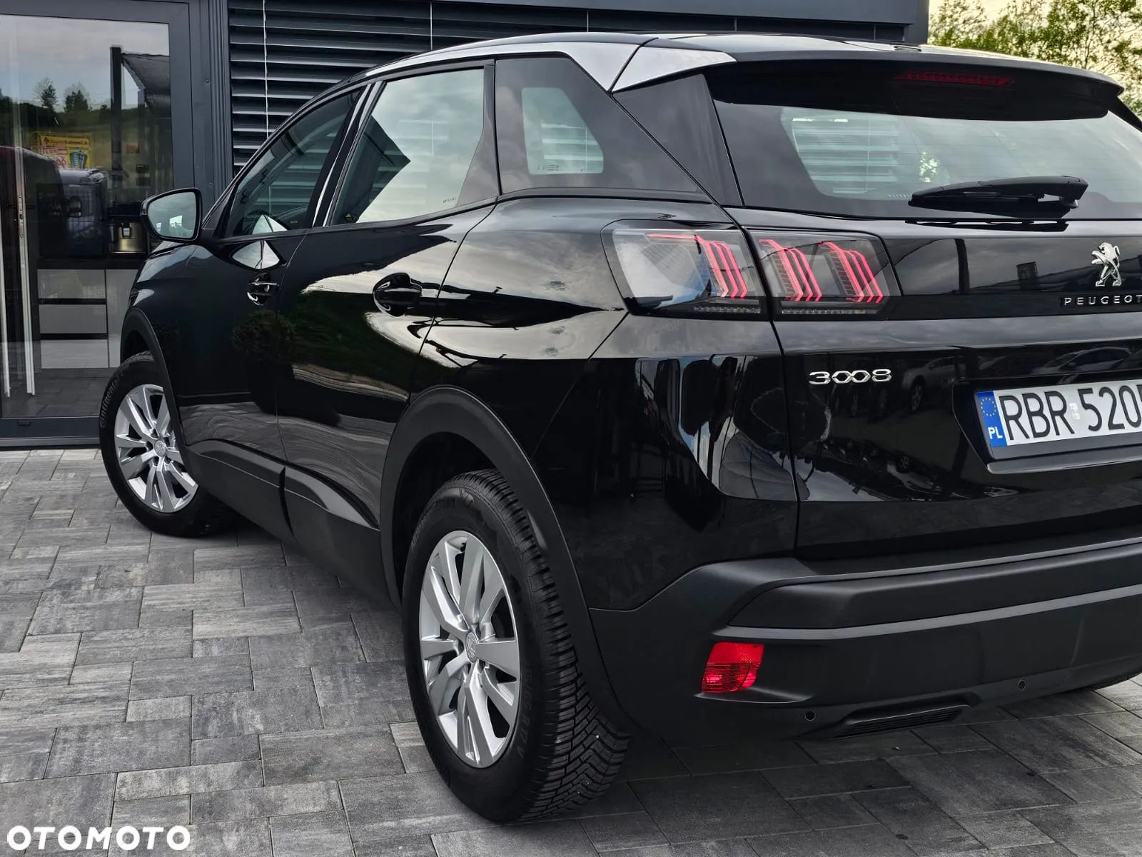 Peugeot 3008 1.5 BlueHDi Allure Pack S&S EAT8 - 26