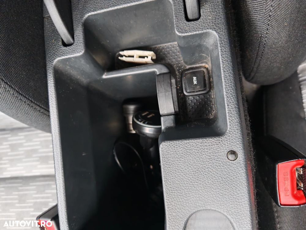 Skoda Octavia 1.6 TDI Drive DSG - 17