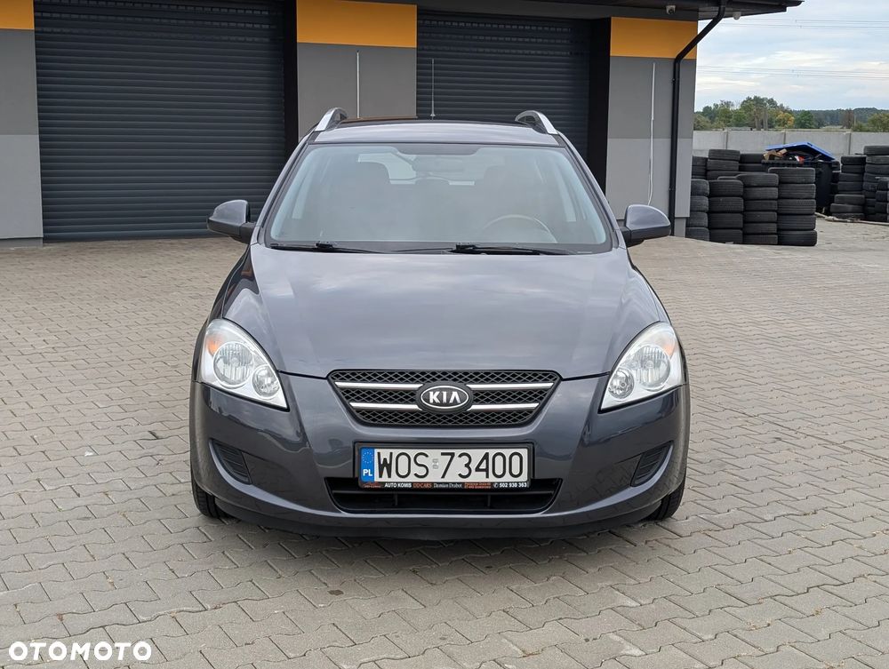 Kia Ceed - 7