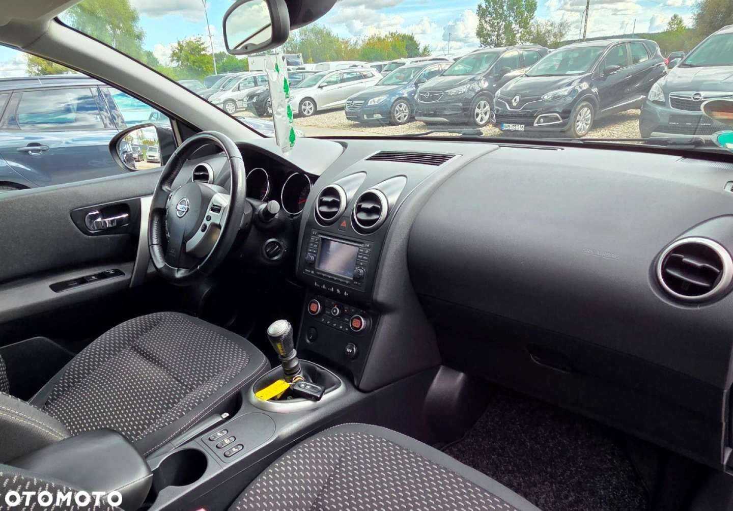Nissan Qashqai+2 - 7