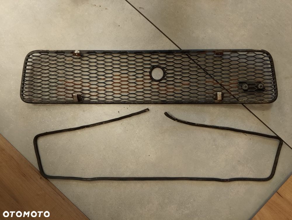 GRILL ATRAPA GRILLA KAMEI AUDI 80 B4 Z USZCZELKĄ.IDEALNY STAN!! GWARANCJA!! WYSYŁKA!!! - 2