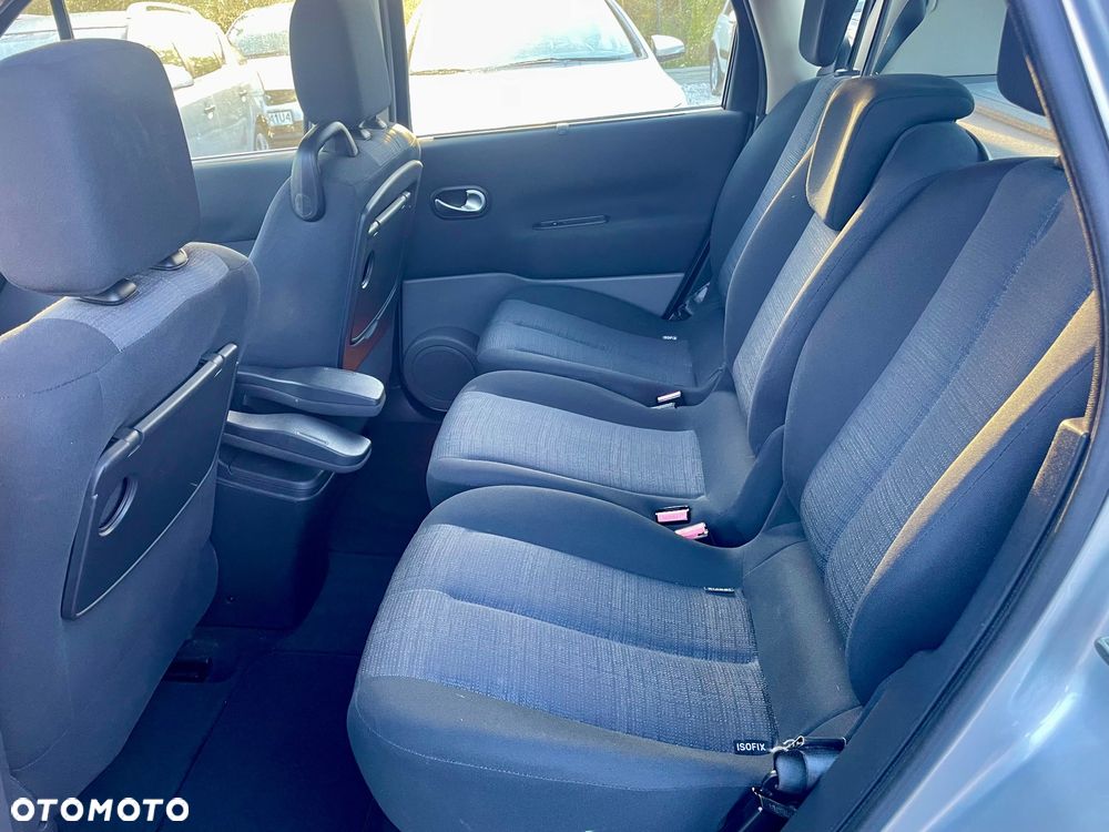 Renault Scenic - 22