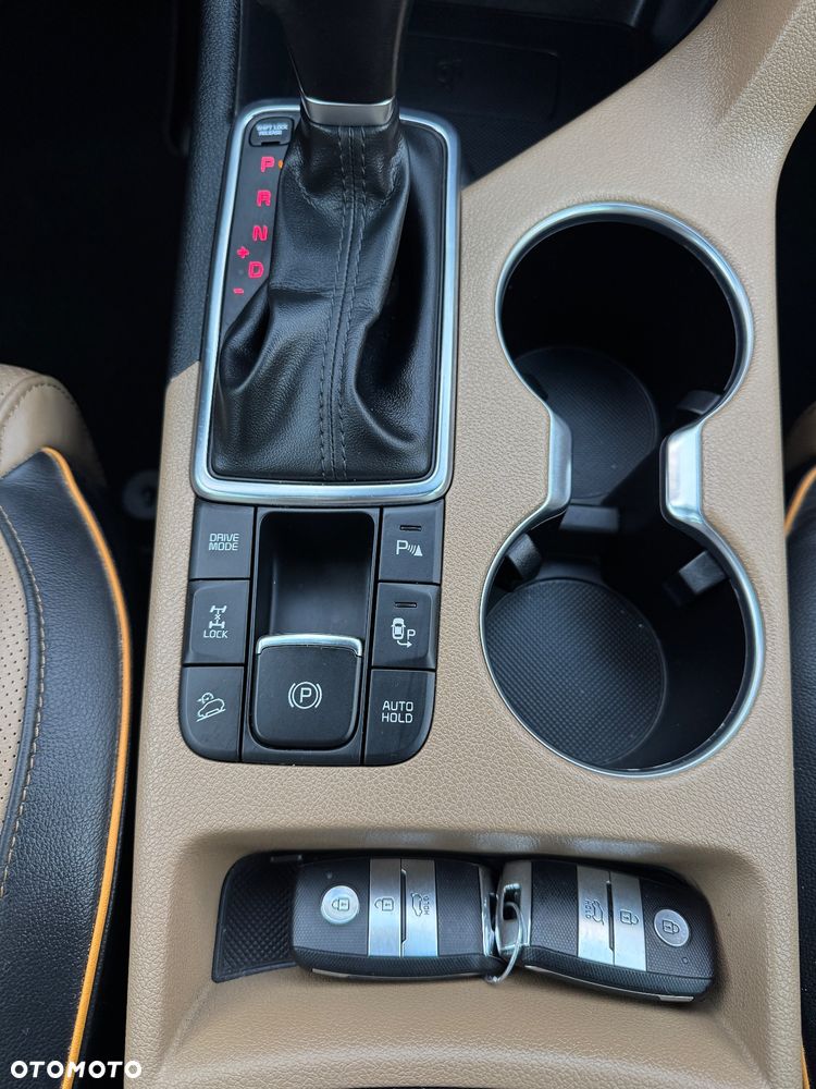 Kia Sportage 2,0 CRDI AWD Platinum - 28