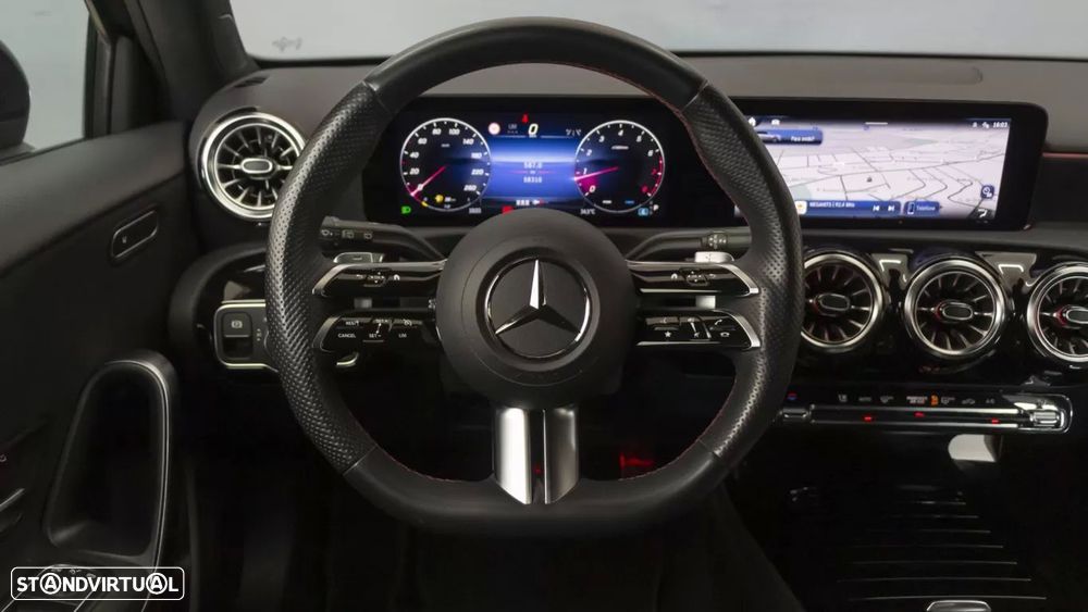 Mercedes-Benz A 200 AMG Line Aut. - 18