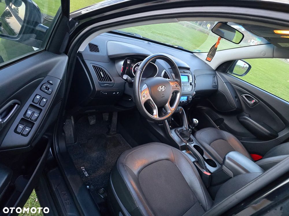 Hyundai ix35 1.7 CRDi 2WD Fifa World Cup Edition - 10