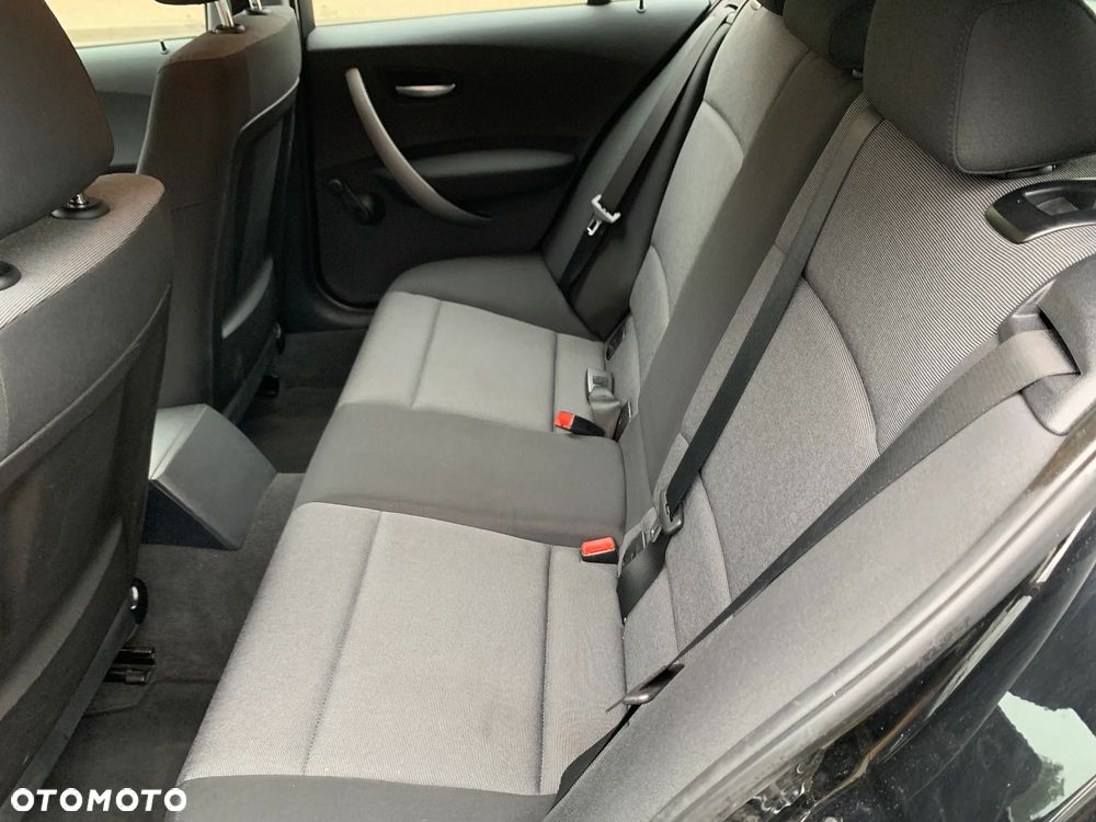 BMW Seria 1 116i - 9