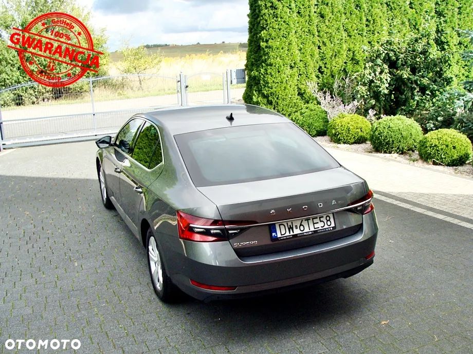 Skoda Superb 2.0 TDI DSG Premium Edition - 35