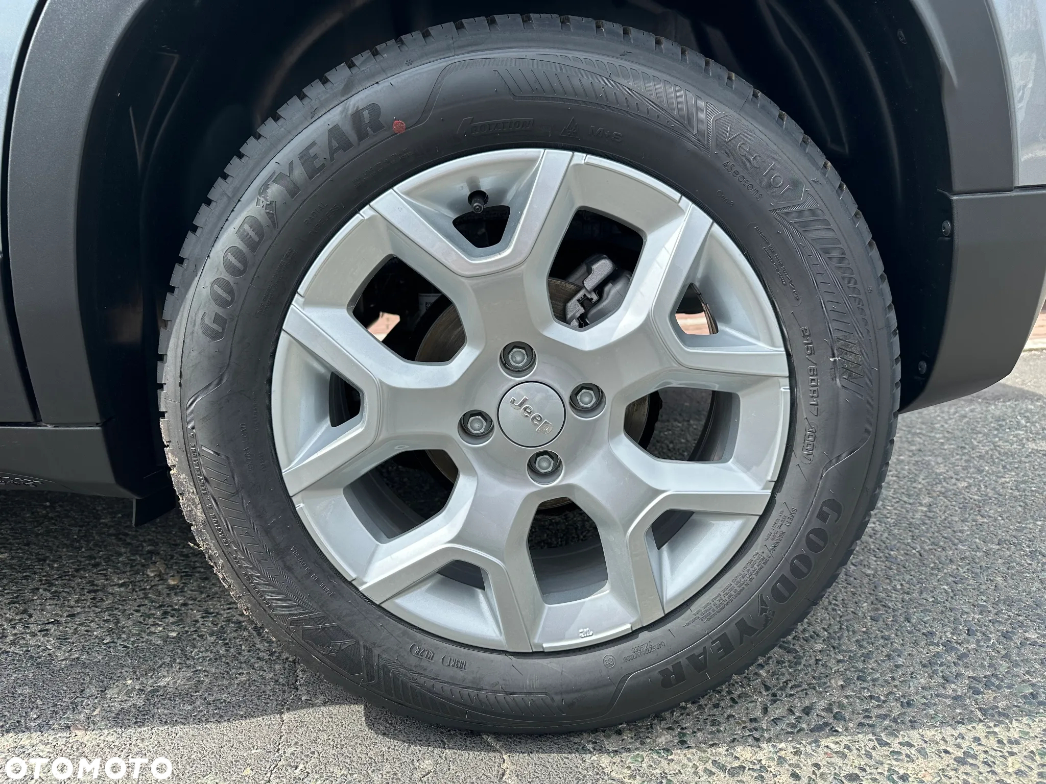 Jeep Avenger 1.2 T3 mHEV Altitude FWD eDCT6 - 7