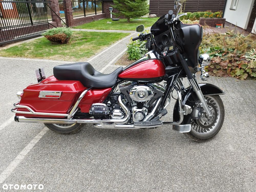 Harley-Davidson FLH Electra Glide - 2