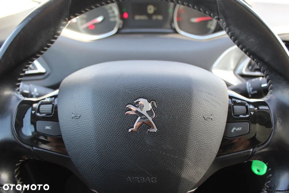 Peugeot 308 2.0 Blue HDi Allure S&S - 16