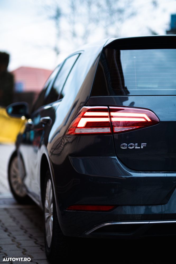 Volkswagen Golf - 16