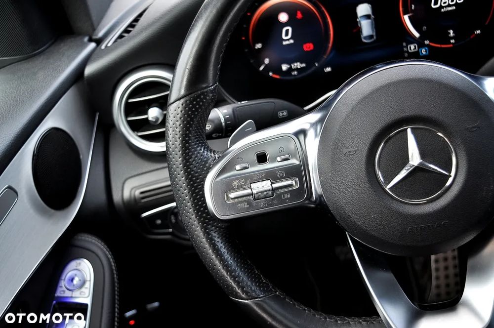 Mercedes-Benz GLC 200 d 4Matic 9G-TRONIC AMG Line - 28