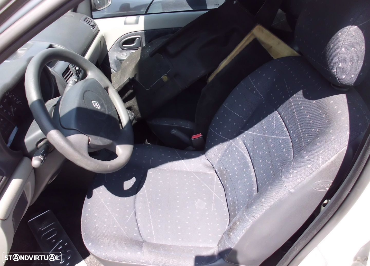 Peças Renault Clio II fase III - 8