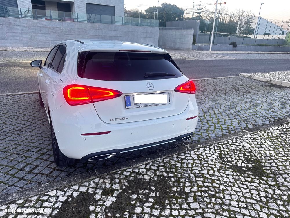 Mercedes-Benz A 250 e Progressive - 4