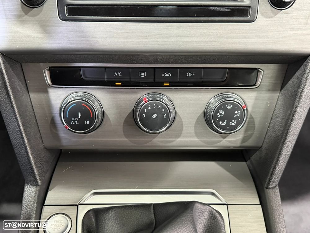 VW Passat Variant 1.6 TDI Confortline - 31