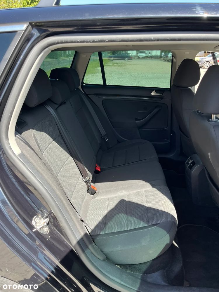 Volkswagen Golf 1.6 TDI DPF BlueMotion Technology Comfortline - 22