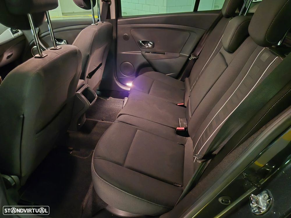 Renault Mégane Sport Tourer ENERGY dCi 110 Start & Stopp Dynamique - 26