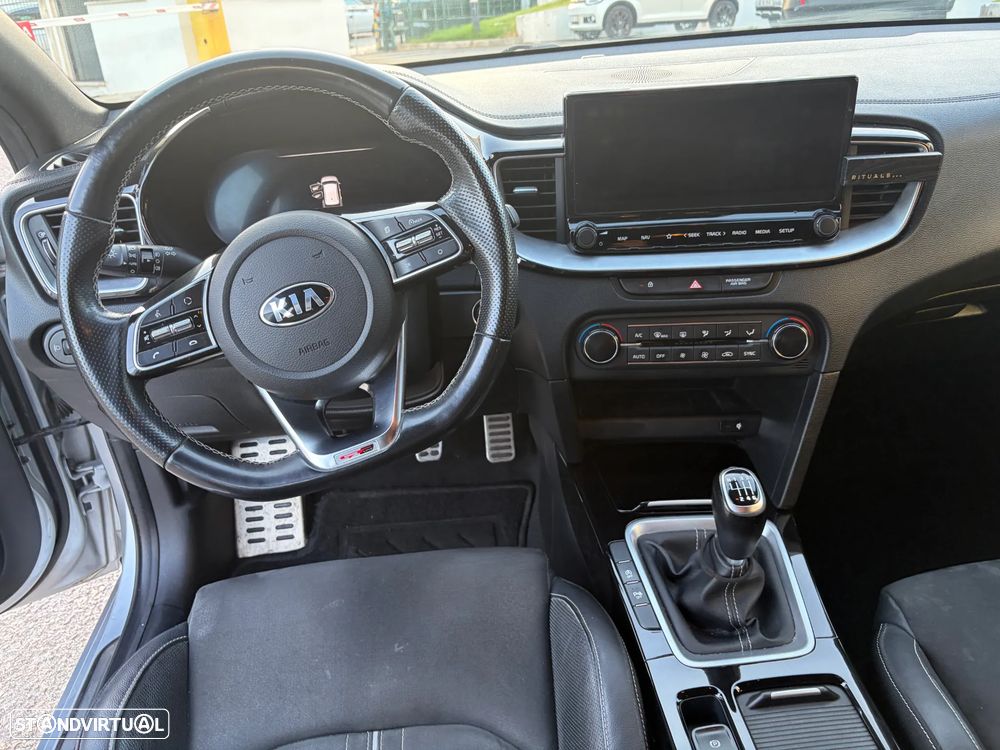 Kia ProCeed - 8