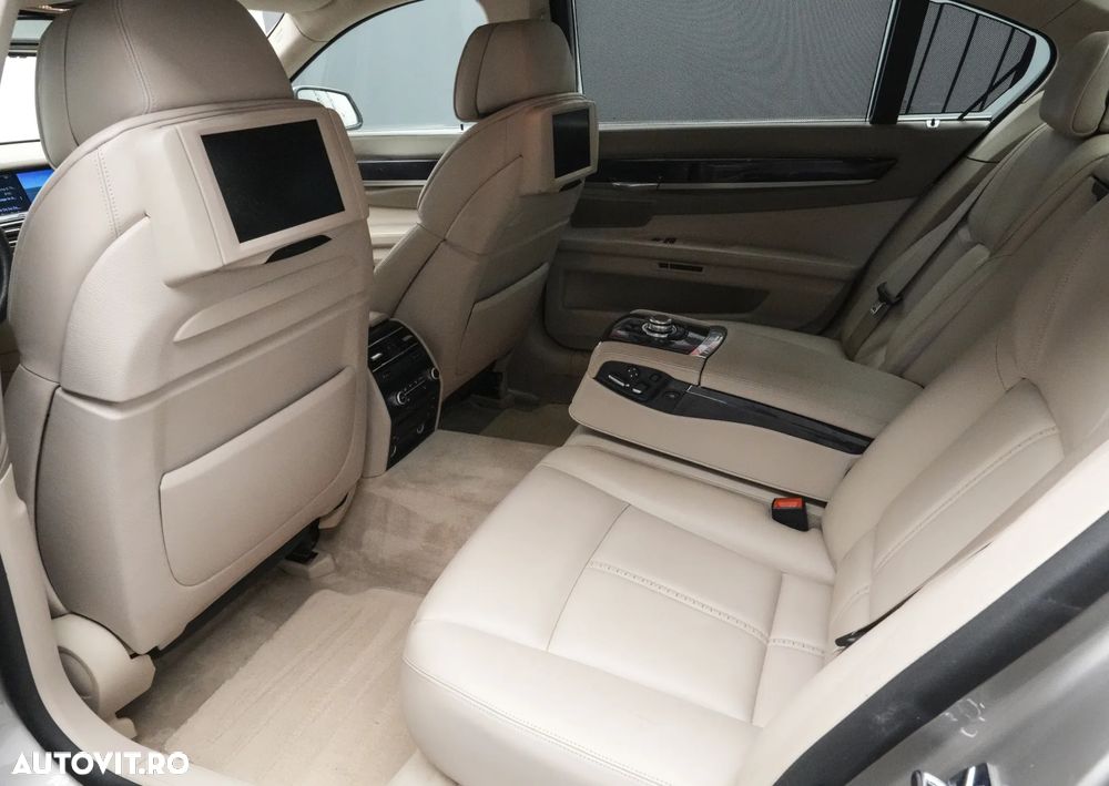 BMW Seria 7 750Li Aut. - 15