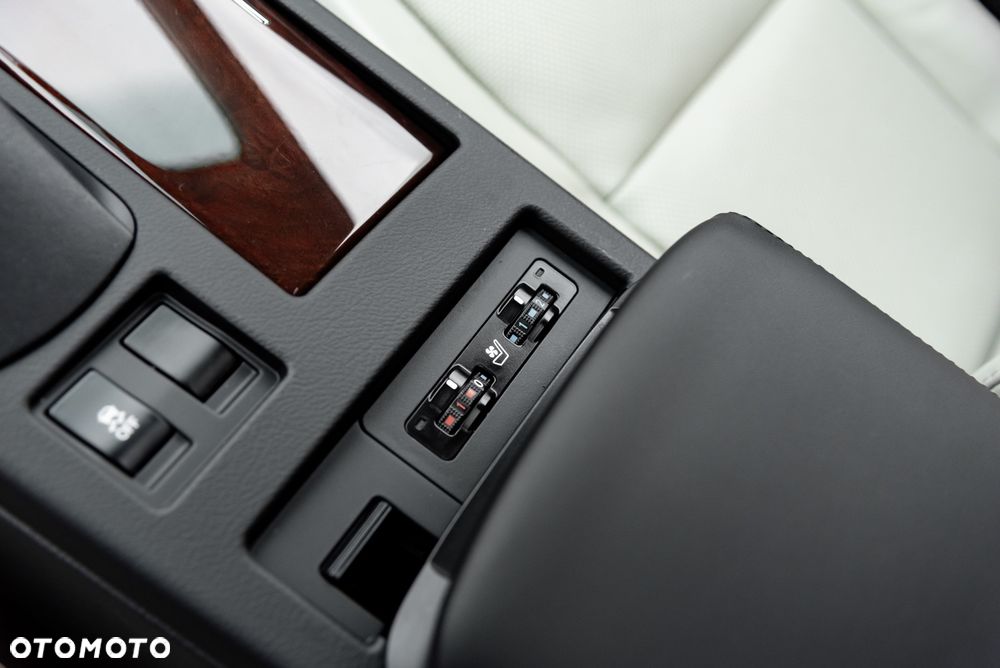 Lexus RX 450h (hybrid) - 39