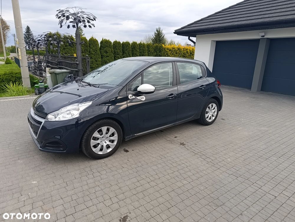 Peugeot 208 - 6