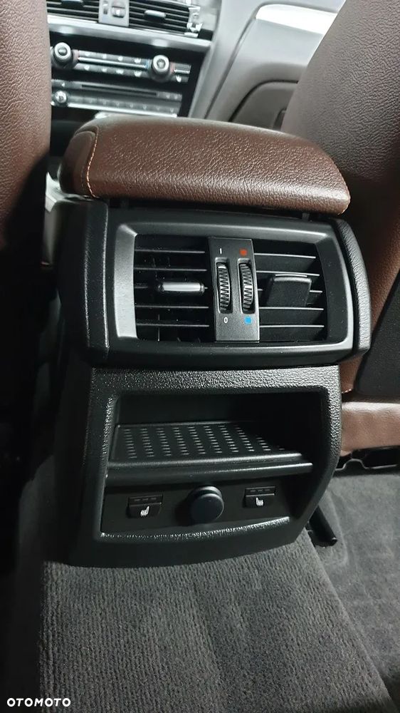 BMW X4 xDrive20i xLine - 25