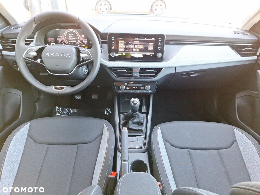 Skoda Kamiq 1.5 TSI Drive DSG - 15