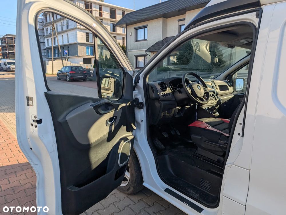 Renault Trafic - 12