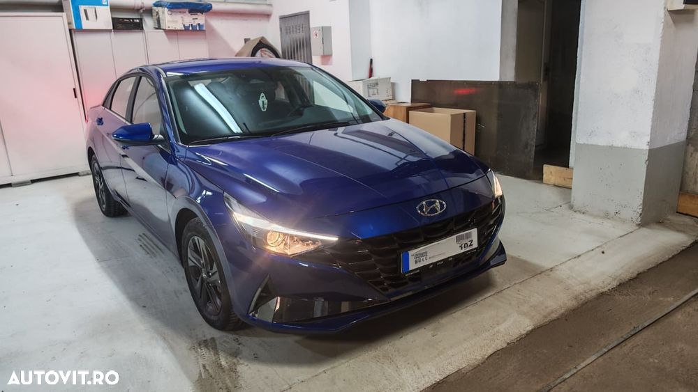 Hyundai Elantra 1.6 l 123 CP 6MT Highway - 1