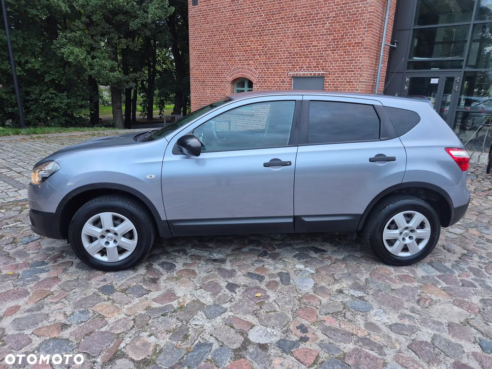 Nissan Qashqai 1.6 visia - 29