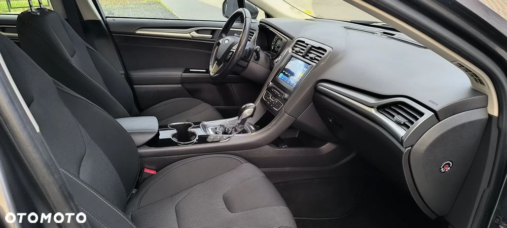 Ford Mondeo 2.0 EcoBlue Titanium - 33
